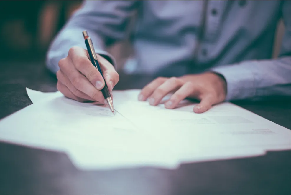 Accompagnement administratif et démarches pour les familles